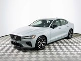 Certified 2025 Volvo S60 B5 Core image 3