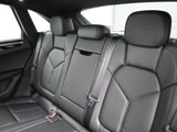 Certified 2025 Porsche Macan image 6