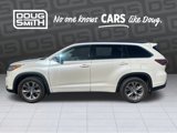Used 2014 Toyota Highlander XLE image 2
