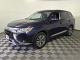 Used 2020 Mitsubishi Outlander SE image 2