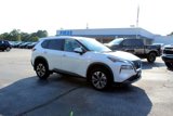 Used 2023 Nissan Rogue SV image 4