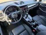 Used 2024 Porsche Macan image 4
