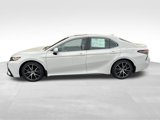 Certified 2022 Toyota Camry SE image 2