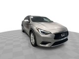 Used 2018 INFINITI QX30 image 4