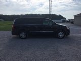 Used 2014 Chrysler Town & Country Touring image 2