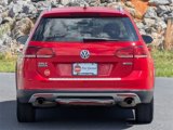 Used 2019 Volkswagen Golf Alltrack image 6