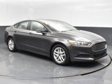 Used 2016 Ford Fusion SE image 2