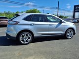 Used 2018 Ford Edge Titanium image 2