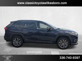 Used 2022 Toyota RAV4 XLE Premium image 4