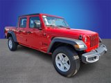 Used 2023 Jeep Gladiator Sport image 3