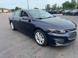 Used 2018 Chevrolet Malibu LT w/ Driver Confidence Package image 4