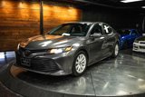 Used 2018 Toyota Camry LE image 2