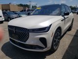 Used 2024 Lincoln Nautilus Reserve w/ Equipment Group 202A image 4