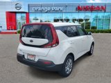Used 2020 Kia Soul LX image 2