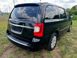 Used 2014 Chrysler Town & Country Touring image 5