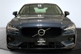 Used 2022 Volvo S60 B5 Momentum w/ Premium Package image 3