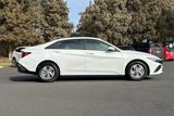 New 2025 Hyundai Elantra SE image 3