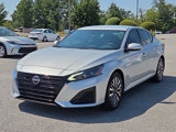 Used 2023 Nissan Altima 2.5 SV image 2
