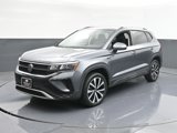 Used 2024 Volkswagen Taos SE image 4