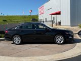 Used 2023 Chevrolet Malibu LT image 2