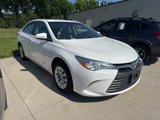 Used 2016 Toyota Camry LE image 4