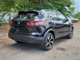 Used 2021 Nissan Rogue Sport SL w/ Premium Package image 4