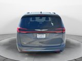 Used 2022 Chrysler Pacifica Touring-L image 4