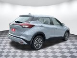 Used 2024 Nissan Kicks SV image 3