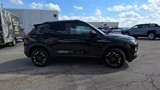 Used 2022 Chevrolet TrailBlazer LT w/ Sun and Liftgate Package image 2