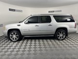 Used 2011 Cadillac Escalade ESV Luxury image 3