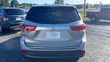 Used 2019 Toyota Highlander XLE image 4