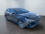 Used 2020 Hyundai Elantra GT image 3