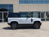 Used 2024 Land Rover Defender 90 X-Dynamic SE image 4
