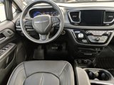 Used 2018 Chrysler Pacifica Limited w/ Advanced Safetytec Group image 2