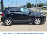 Used 2021 Chevrolet Trax LT w/ Driver Confidence Package image 2