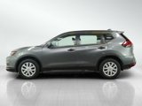 Used 2017 Nissan Rogue S image 2