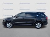 Used 2023 Kia Sorento LX image 4