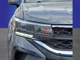 Used 2022 Volkswagen Taos SE image 3