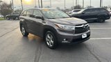 Used 2015 Toyota Highlander Limited image 2