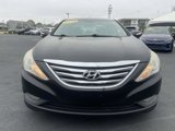 Used 2014 Hyundai Sonata SE image 2