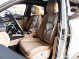 Certified 2023 Porsche Macan image 5