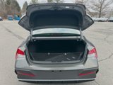 New 2025 Hyundai Elantra SE image 3