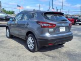 Used 2022 Nissan Rogue Sport SV w/ Technology Package image 2