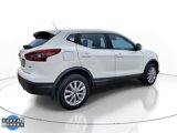 Used 2020 Nissan Rogue Sport S image 4
