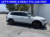 Used 2022 Volkswagen Tiguan SE image 2