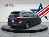 Certified 2019 Toyota Sienna XLE image 5
