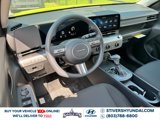 New 2025 Hyundai Kona SE image 2