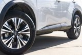Used 2023 Nissan Rogue SV image 2