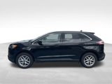 Used 2023 Ford Edge SEL image 3