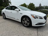 Used 2018 Buick LaCrosse Essence image 2